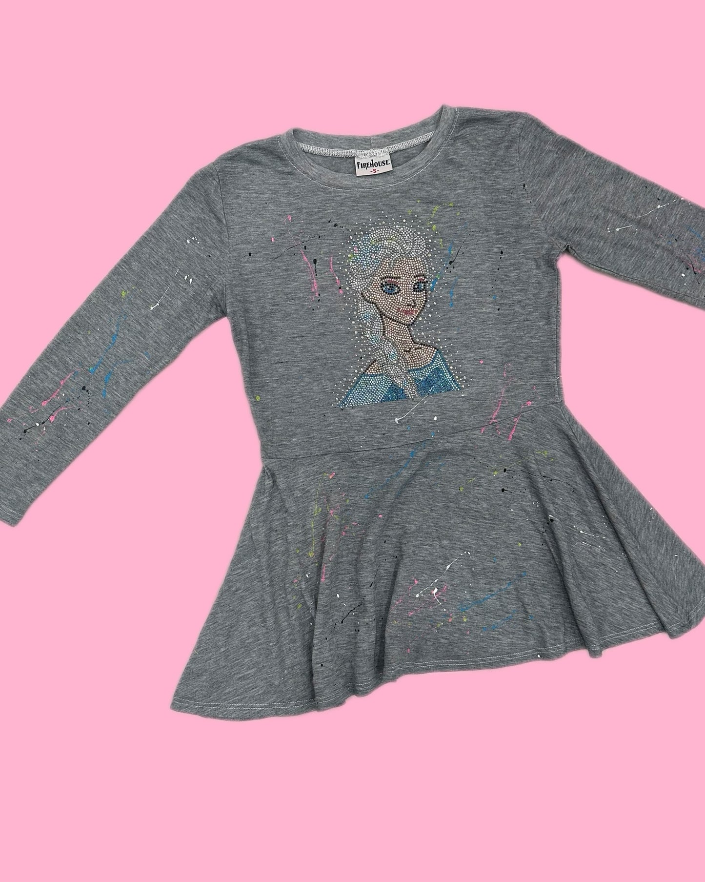 Elsa on Heather Grey Splatter Dress